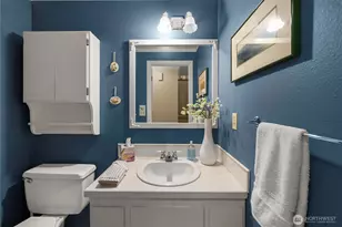 303 S 325th Ln, Federal Way, WA 98003 - Photo 14