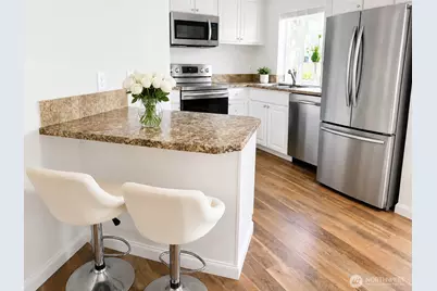 8653 Avondale Rd NE #D208, Redmond, WA 98052 - Photo 4