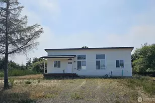 943 Silver King Ave SE, Ocean Shores, WA 98569 - Photo 1