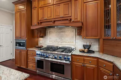 2330 279th Drive SE, Sammamish, WA 98075 - Photo 12