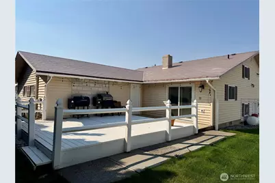 615 SE Mitchum Street, Wilbur, WA 99185 - Photo 2