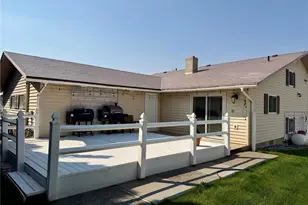 615 SE Mitchum St, Wilbur, WA 99185 - Photo 2