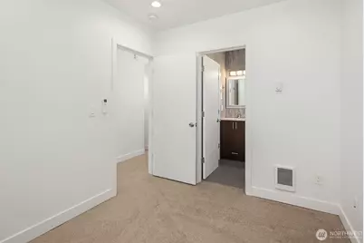 3323 Martin Luther King Jr Way S, Seattle, WA 98144 - Photo 8