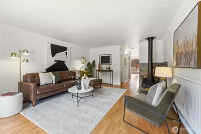 20714 76th Avenue W #4, Edmonds, WA 98026 - Photo 2