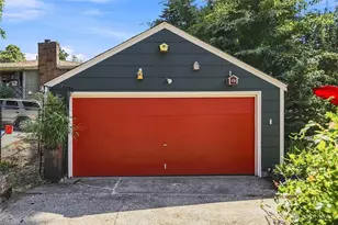 2401 SW 112th St, Burien, WA 98146 - Photo 38