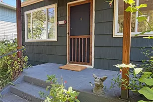 2401 SW 112th St, Burien, WA 98146 - Photo 2