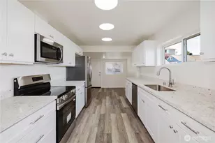 1112 Perry Ave, Bremerton, WA 98310 - Photo 14