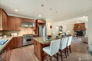23527 NE 13th Pl, Sammamish, WA 98074 - Photo 10