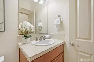 23527 NE 13th Pl, Sammamish, WA 98074 - Photo 16