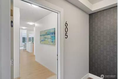 15020 Bothell Way NE #605, Lake Forest Park, WA 98155 - Photo 4