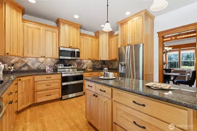 30217 Retreat Kanaskat Road SE, Ravensdale, WA 98051 - Photo 10