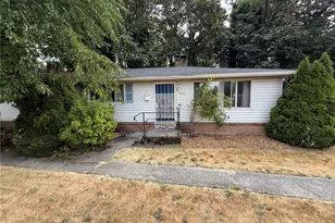 9626 Renton Ave S, Seattle, WA 98118 - Photo 2