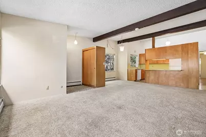 2352 49th Avenue SW, Seattle, WA 98116 - Photo 4