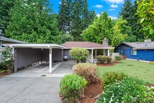 11045 Alton Ave NE, Seattle, WA 98125 - Photo 2