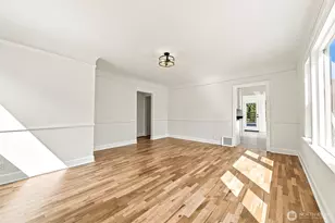 1116 N Lafayette St, Bremerton, WA 98312 - Photo 8