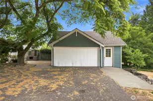 9854 Occidental Ave S, Seattle, WA 98108 - Photo 30