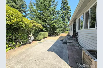 1311 N 155th Street, Shoreline, WA 98133 - Photo 4
