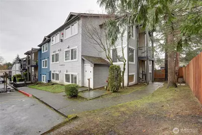 26335 116th Avenue NE #H105, Kent, WA 98030 - Photo 2