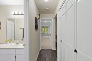 8511 Main St, Edmonds, WA 98026 - Photo 30
