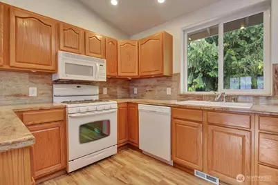 14114 Beverly Park Road #A, Edmonds, WA 98026 - Photo 18