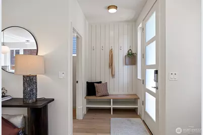 8037 Wallingford Avenue N, Seattle, WA 98103 - Photo 4