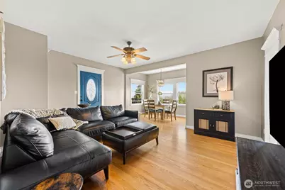 1106 Sumner Lane, Everett, WA 98203 - Photo 4