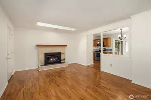 20820 Hillcrest Pl, Edmonds, WA 98026 - Photo 8