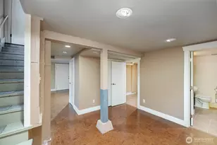 8040 16th Ave NE, Seattle, WA 98115 - Photo 6