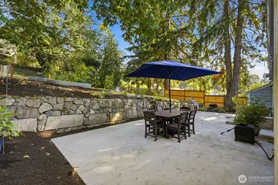512 Bronson Place NE, Renton, WA 98056 - Photo 18