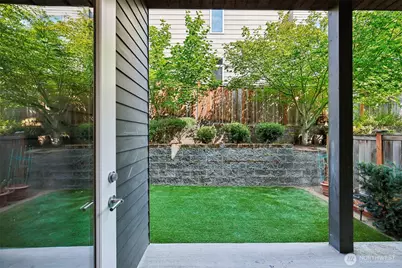 8710 112th Avenue NE #B, Kirkland, WA 98033 - Photo 14