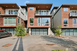 8710 112th Ave NE, Kirkland, WA 98033 - Photo 1