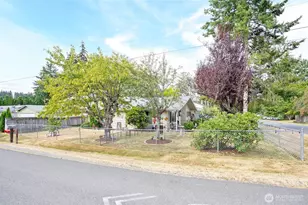 28705 14th Ave S, Federal Way, WA 98003 - Photo 2