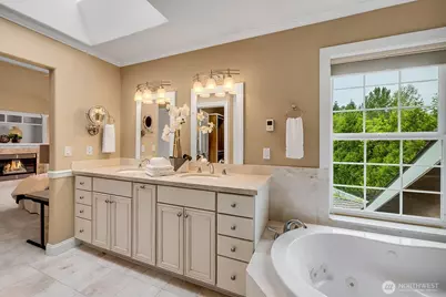 4511 238th Place SE, Sammamish, WA 98029 - Photo 18
