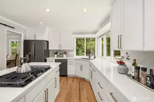 16701 Saybrook Dr NE, Woodinville, WA 98077 - Photo 10