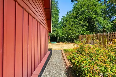 8405 113th Street E, Puyallup, WA 98373 - Photo 32