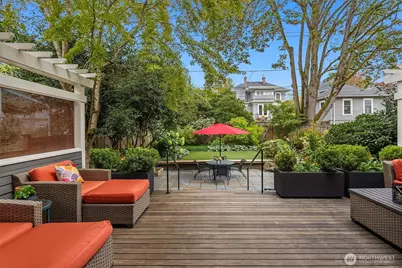 930 20th Avenue E, Seattle, WA 98112 - Photo 22