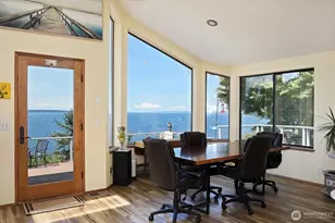 330 Susana Dr, Freeland, WA 98249 - Photo 4