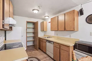 14001 35th Ave NE, Seattle, WA 98125 - Photo 22