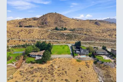 125 Highpoint Lane, Chelan, WA 98816 - Photo 2