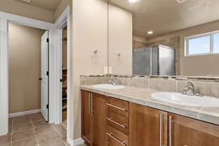 2746 NW Kent St, Camas, WA 98607 - Photo 32