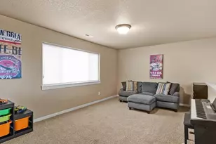2746 NW Kent St, Camas, WA 98607 - Photo 40