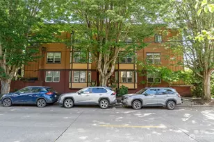 209 N 39th St, Seattle, WA 98103 - Photo 20