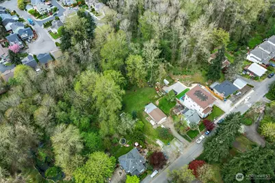 18005 83rd Avenue NE, Kenmore, WA 98028 - Photo 16