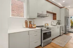 627 13th Ave E, Seattle, WA 98102 - Photo 8