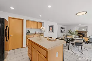12828 175th Ct SE, Renton, WA 98058 - Photo 16