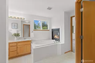 12828 175th Ct SE, Renton, WA 98058 - Photo 20