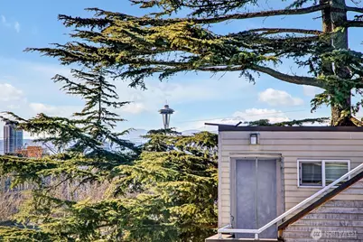 1227 E Roy Street, Seattle, WA 98102 - Photo 22