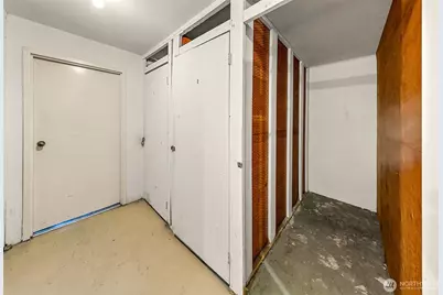 13717 Linden Avenue N #104, Seattle, WA 98133 - Photo 22