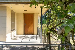 1207 32nd St, Bellingham, WA 98225 - Photo 4