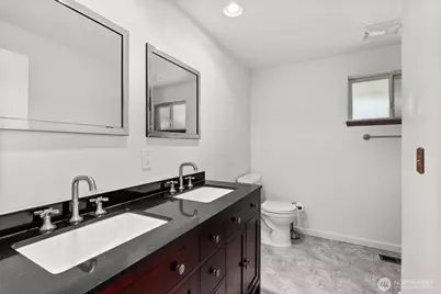 2011 Baker Terrace SE, Olympia, WA 98501 - Photo 14
